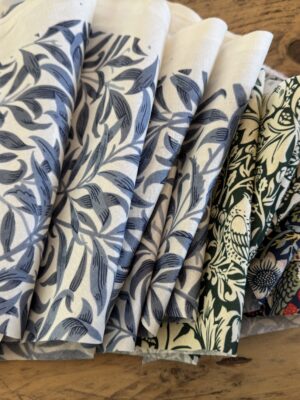 William Morris Patchwork Fabric Bundle – Triangle Pieces bundle